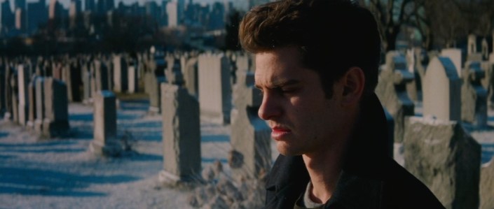 the-amazing-spider-man-2-teaser-trailer-graveyard