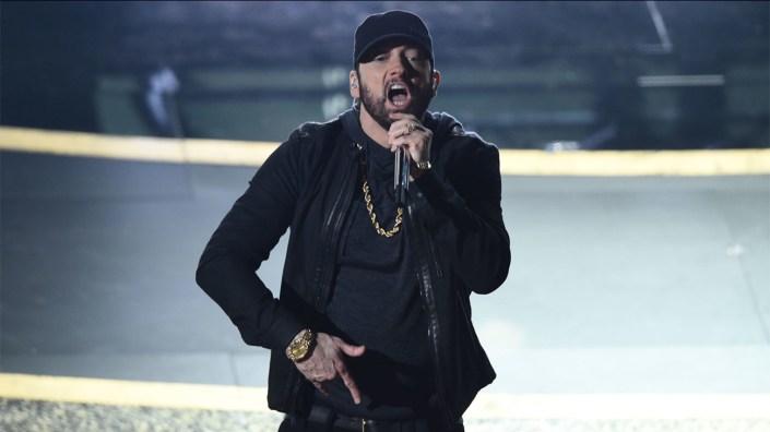 5916575_020920-cc-ap-eminem-oscars-performance-img
